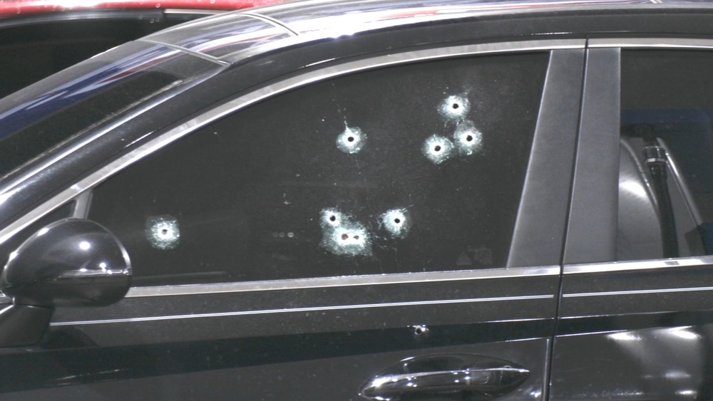 Man shot, killed while sitting in car at gas station in Cedarbrook