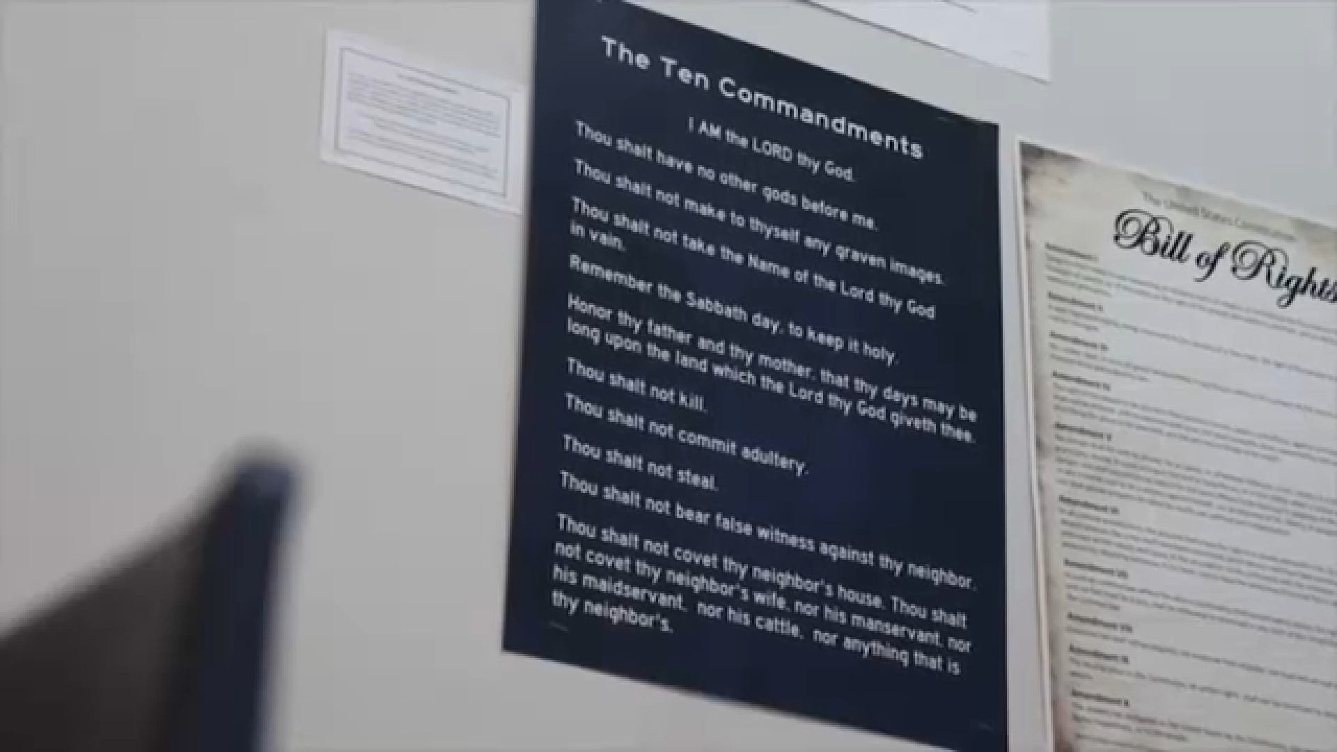 TX judge temporarily blocks law requiring Ten Commandments in schools