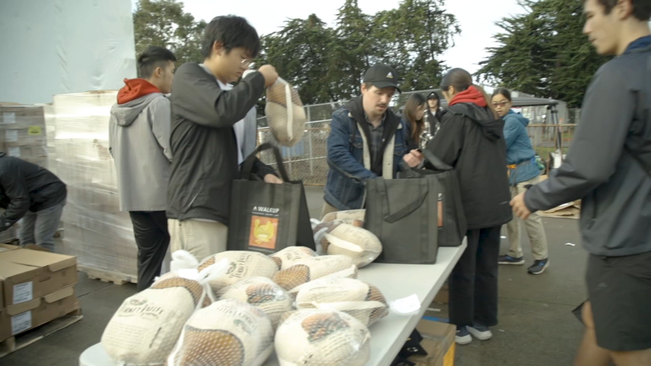 Walkup Firm hosts 3rd Annual Turkey Giveaway