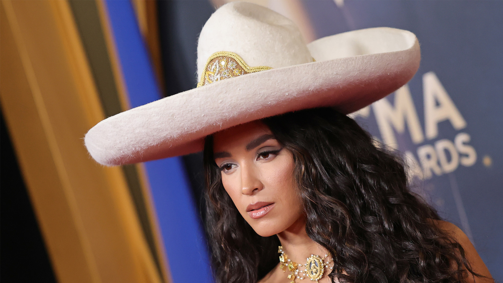 2025 CMA Awards: Red carpet fashion from Country Music's Biggest Night