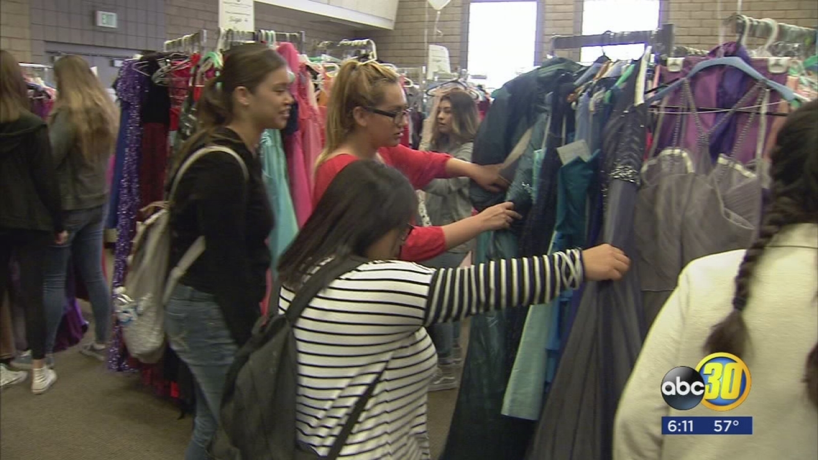 Cinderella Project gifts hundreds of dresses to Valley teens, just in