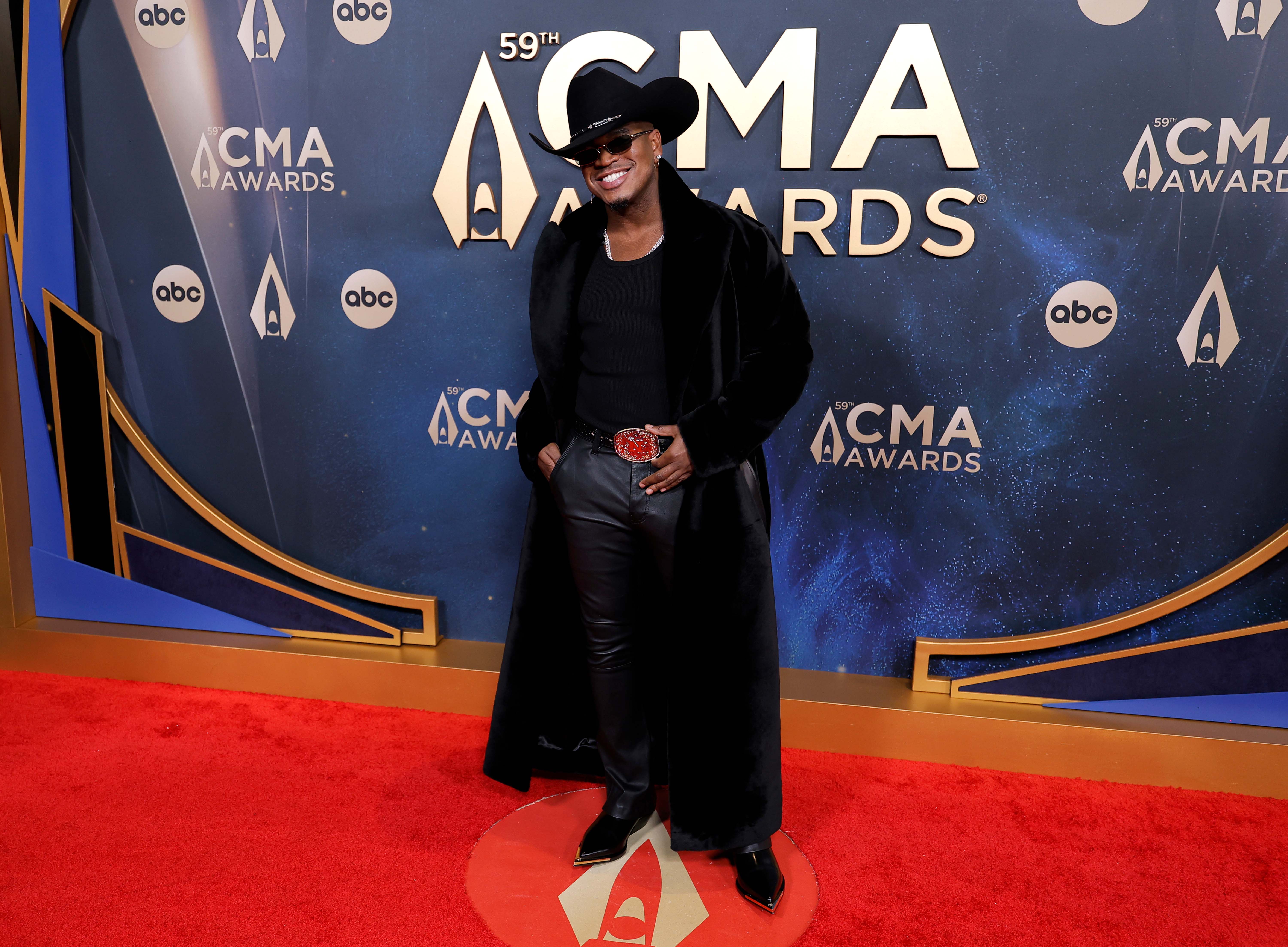 Ne-Yo attends the 59th Annual CMA Awards at Music City Center on November 19, 2025 in Nashville, Tennessee.