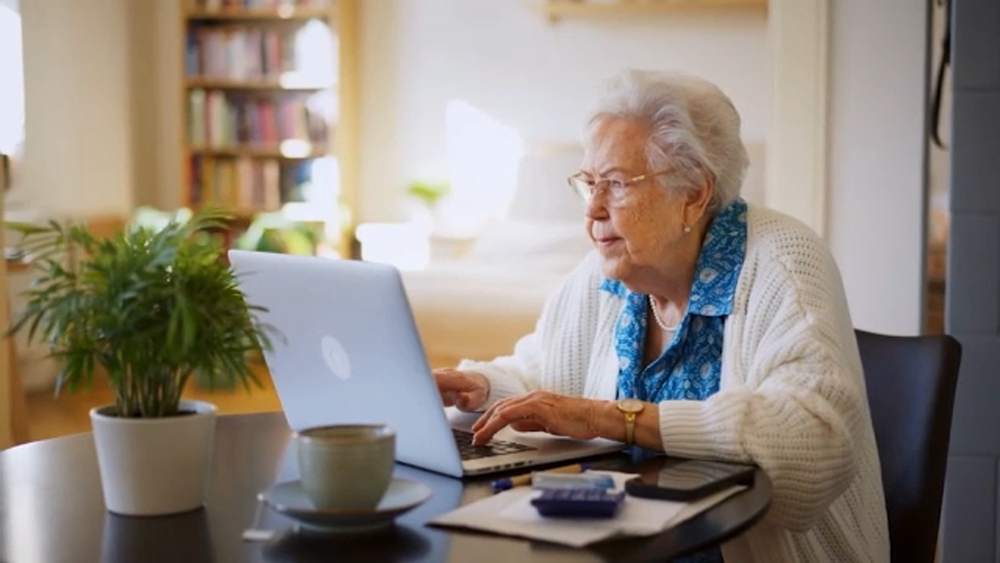 Steps to protect elderly Americans from being targeted by thieves