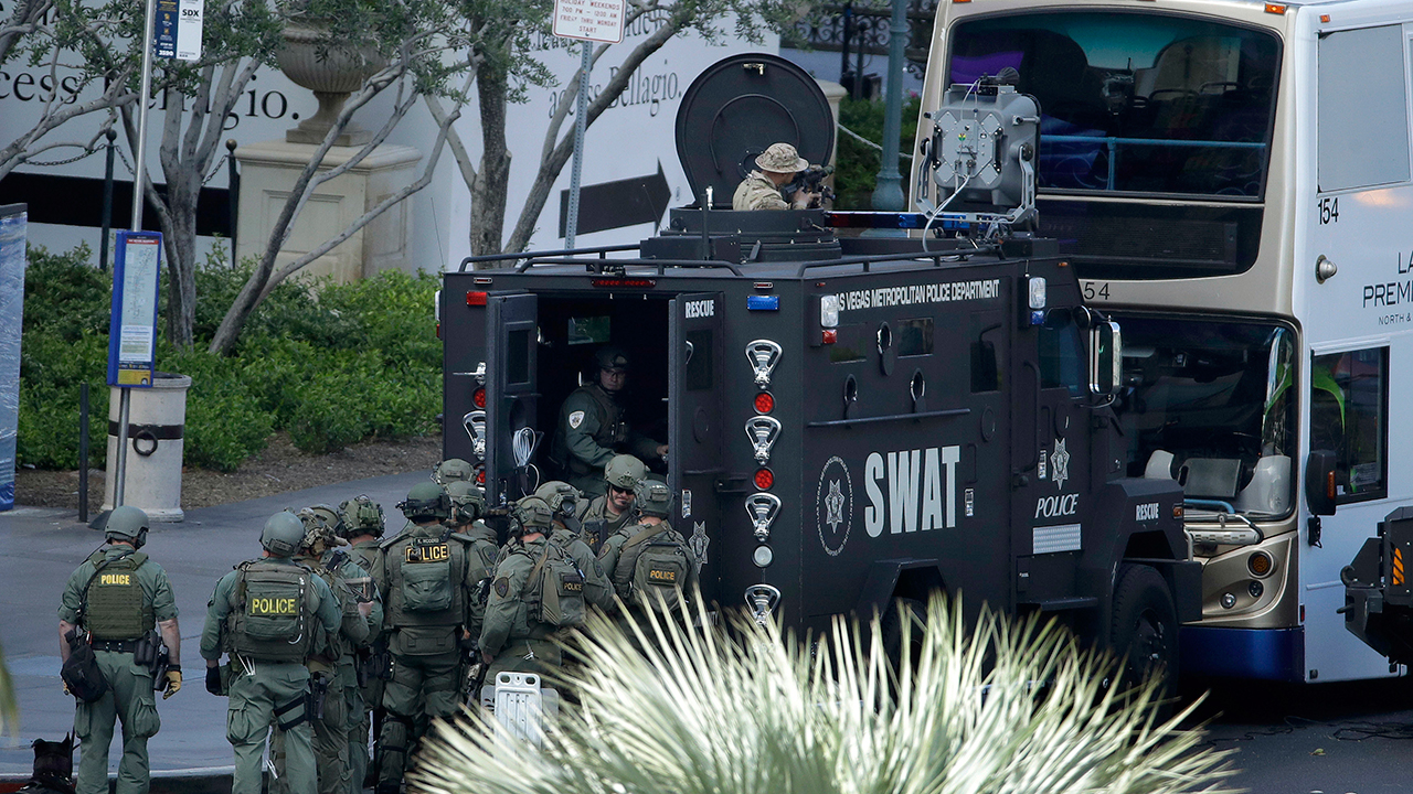 Vegas Strip reopens after gunman surrender, fatal shooting