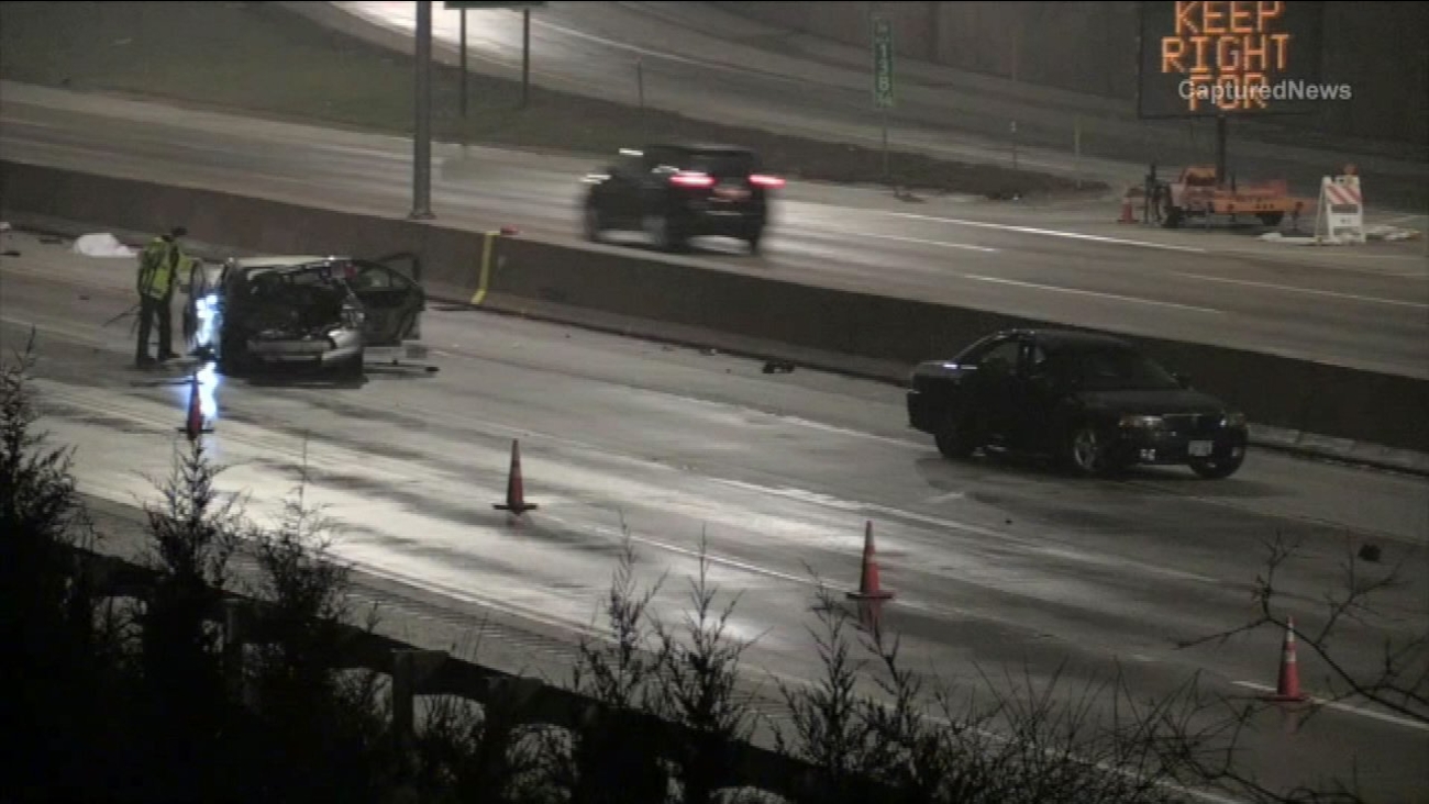 1 killed, 3 injured in crash on I-88 in Oak Brook - ABC7 Chicago