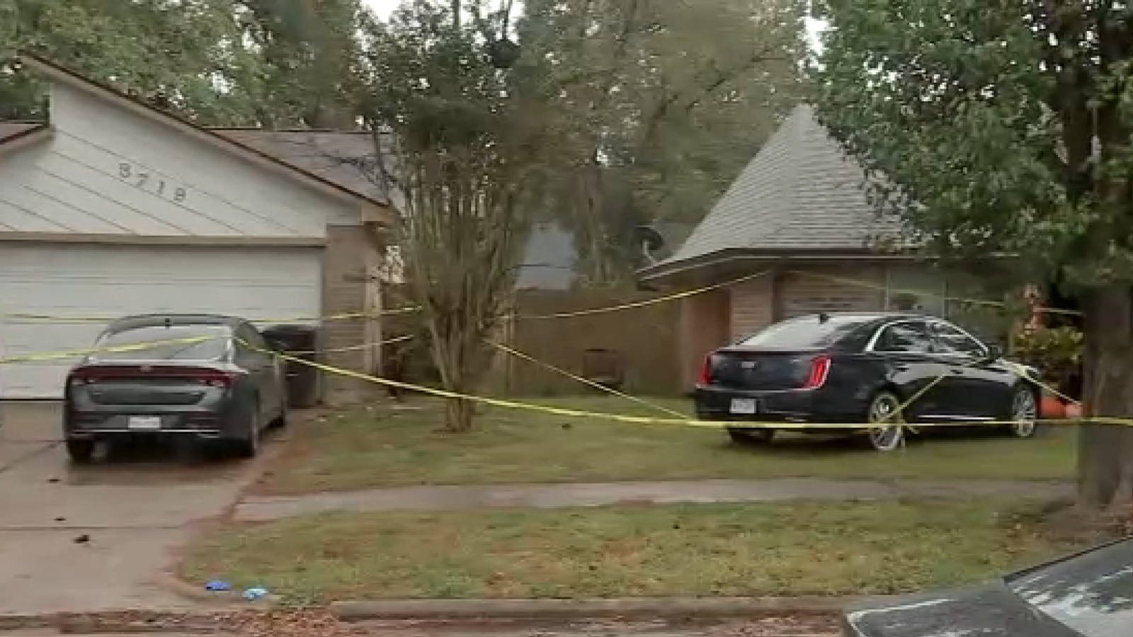 2 men, believed to be neighbors, found shot to death in yard of northwest Houston home, police say