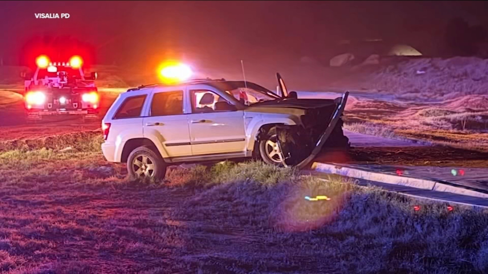 Man arrested for possession of drugs and alcohol following car crash in Visalia, police say