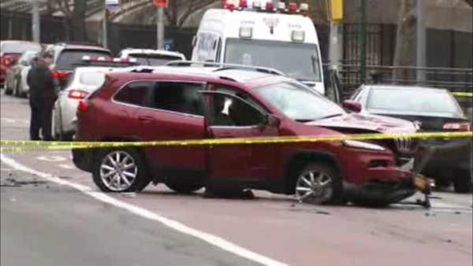 2 men sitting in car shot in the Bronx, crash while trying to flee ...