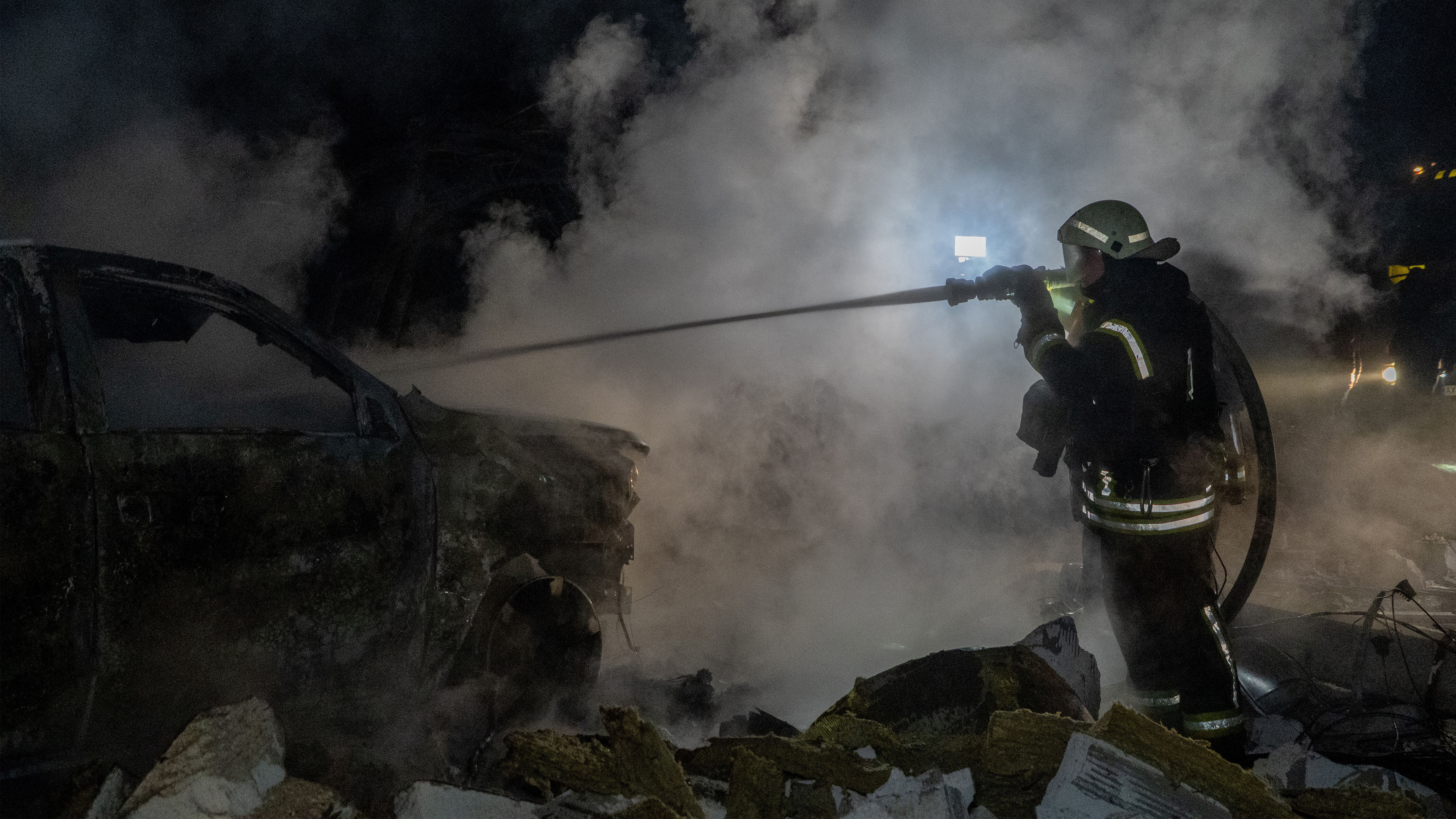 Russia launches deadly attack on Kharkiv amid 'productive' talks