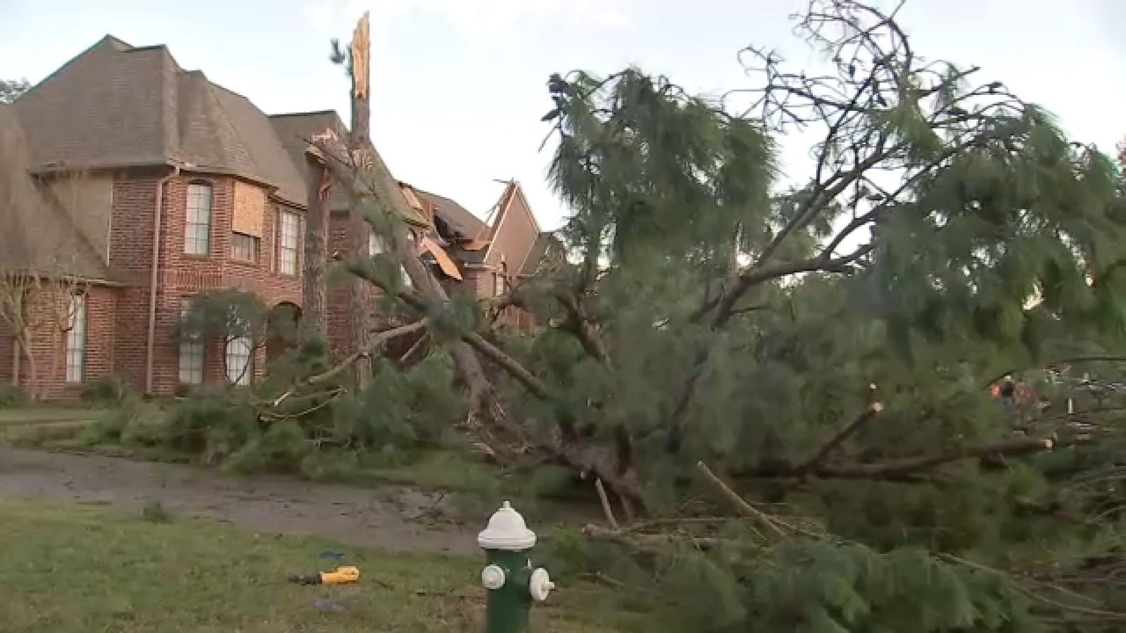 About 100 homes damaged after tornadic storm ravages northwest Harris County, officials say