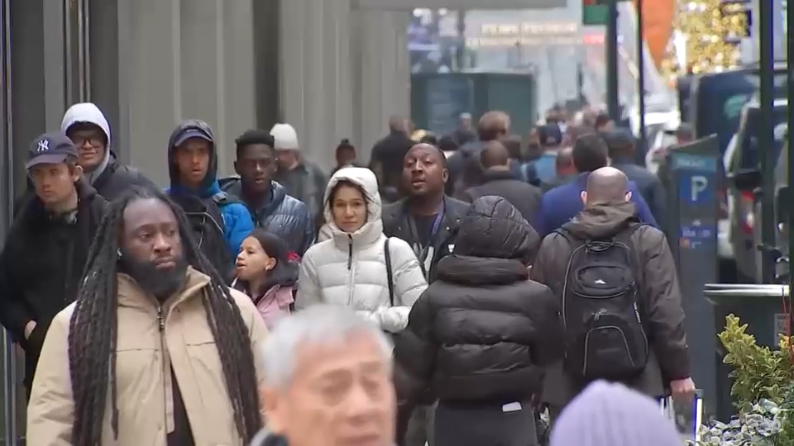 Health experts concerned over new strain of flu, norovirus this holiday season