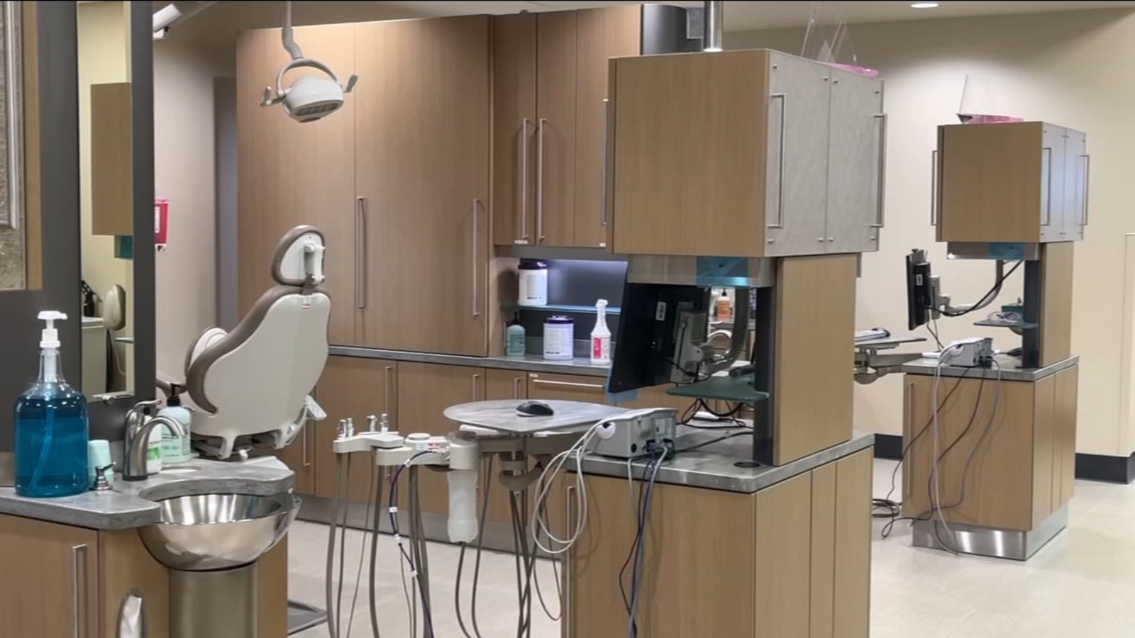 Family HealthCare Network opens second site in Reedley