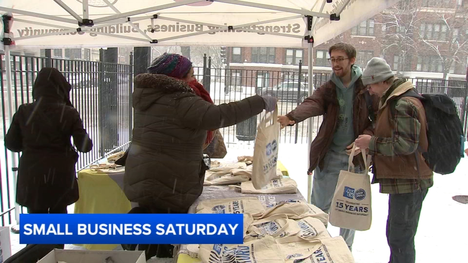 Chicago communities celebrate Small Business Saturday as holiday shopping season beings