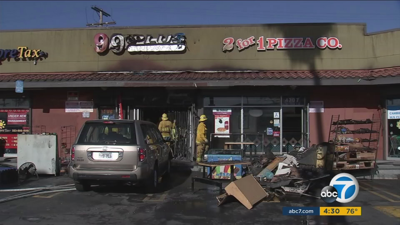 2 store owners dead in South Los Angeles strip mall fire