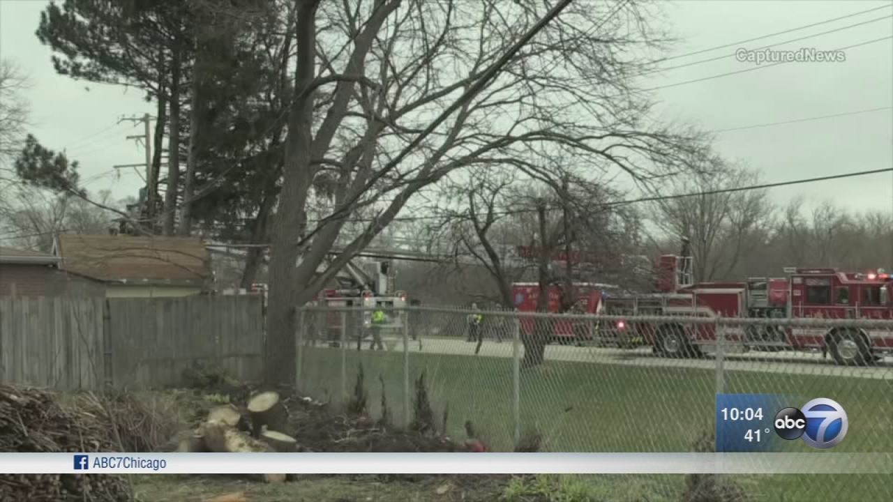 Man dead, 1 injured after shocked by power lines while trimming trees in Addison