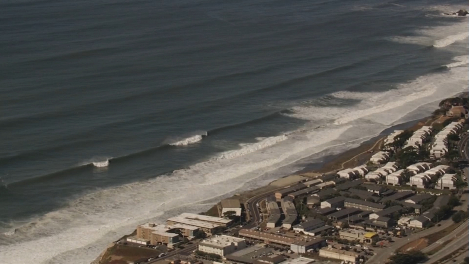 Forecasters warn of big waves, strong rip currents at Bay Area beaches ...