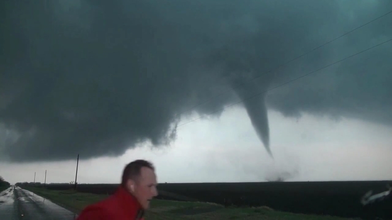 Tornado Flips Car At Louisiana Repair Shop Abc13 Houston