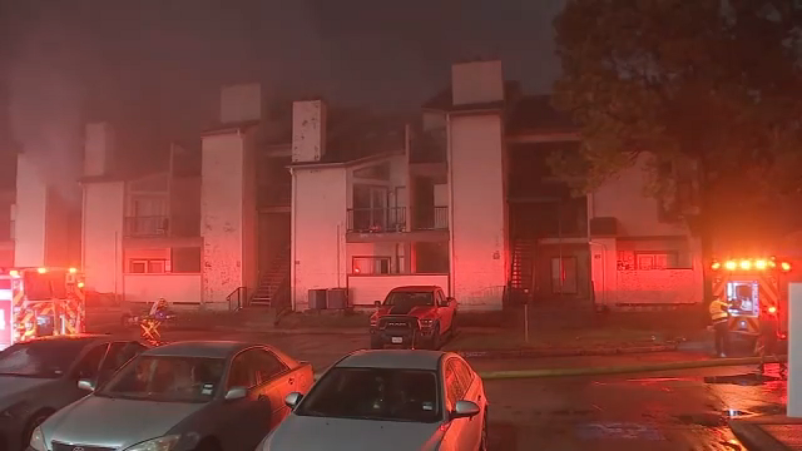 Houston Fire Department battles 3-alarm fire at Greenspoint apartments ...