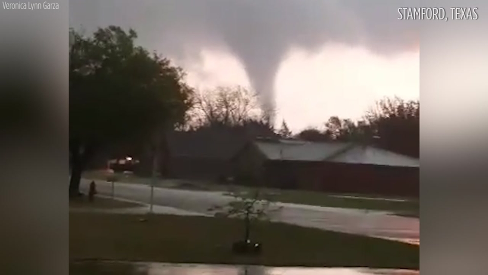 Three storm chasers die after west Texas tornadoes