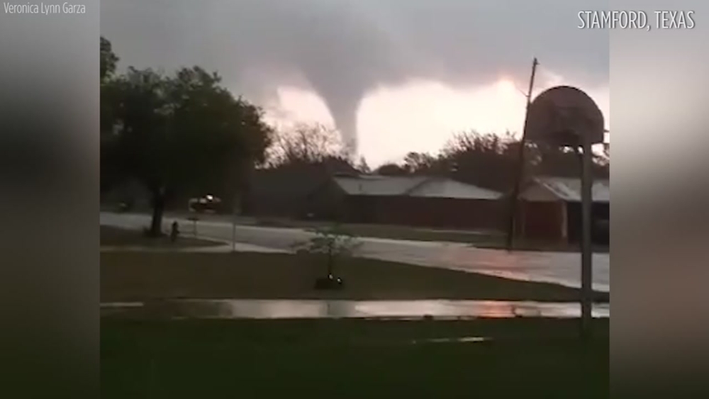 Three storm chasers die after west Texas tornadoes