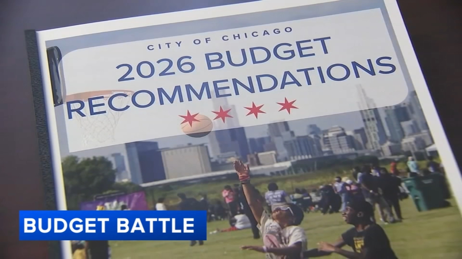 Group of alderpersons presents mayor with alternative Chicago budget without controversial head tax