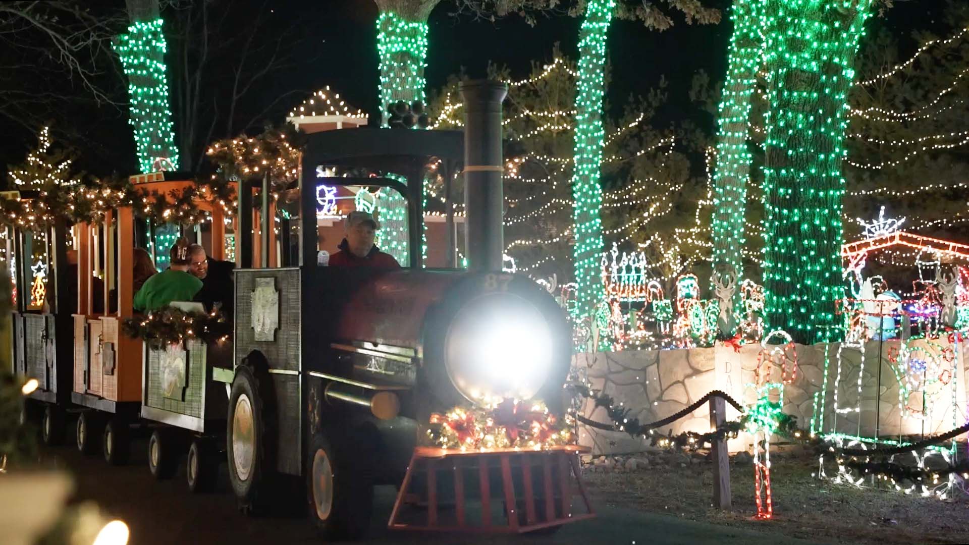 Ride the Magical Holiday Express and more at DiDonato Family Fun