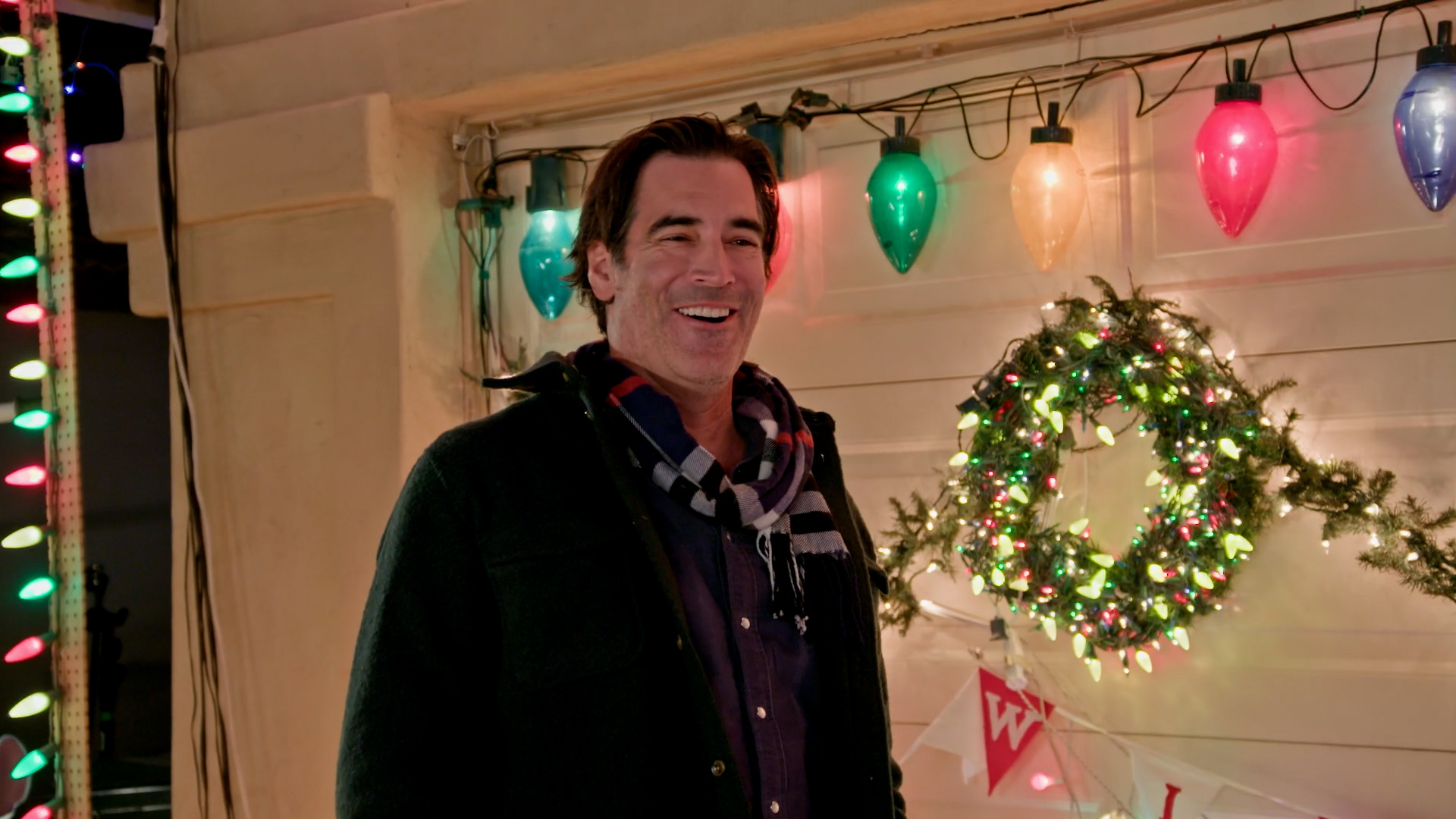 'Great Christmas Light Fight' host says season 13 is "more intense"
