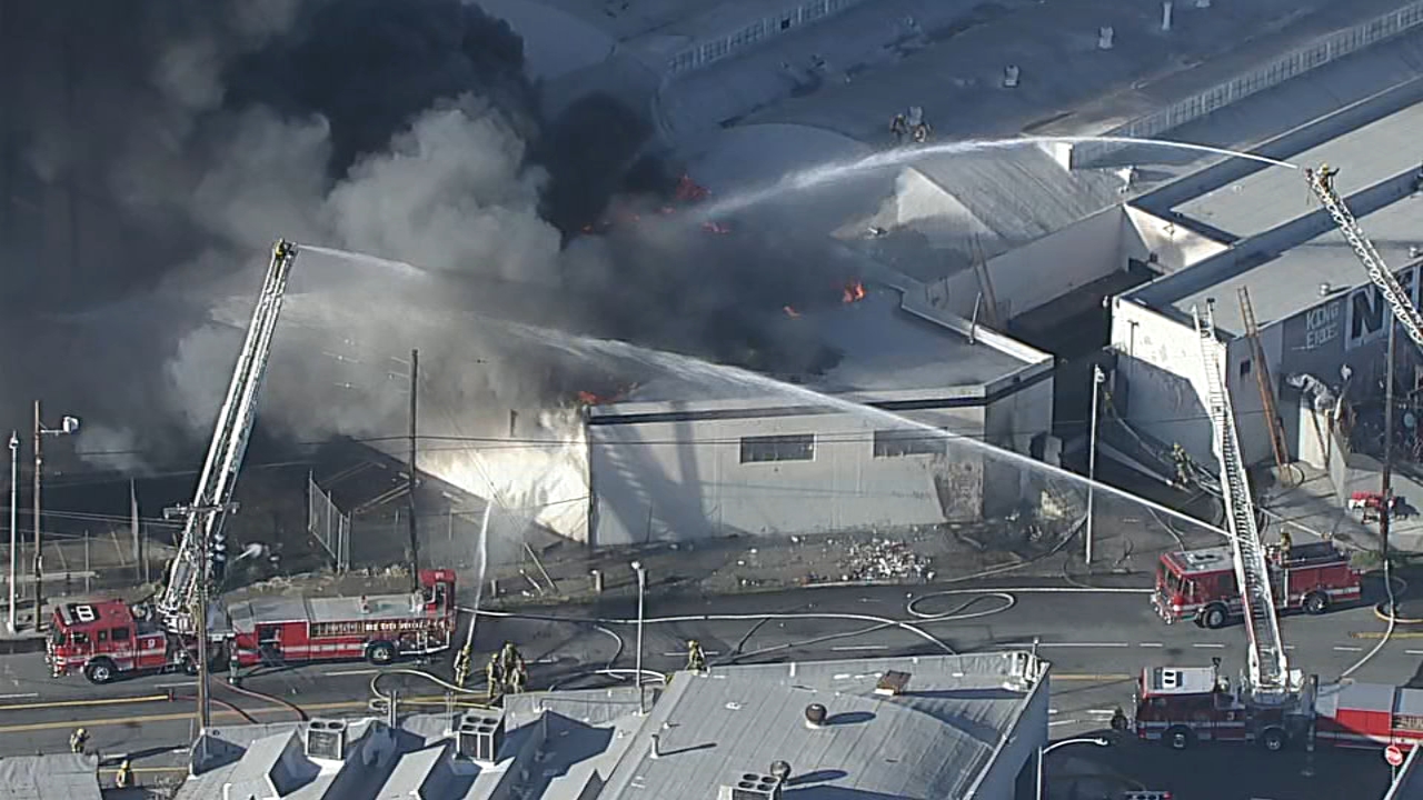 Massive fire breaks out at Boyle Heights commercial building