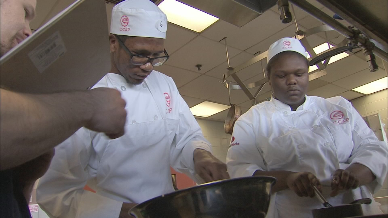 Student chefs compete for scholarships in University City 