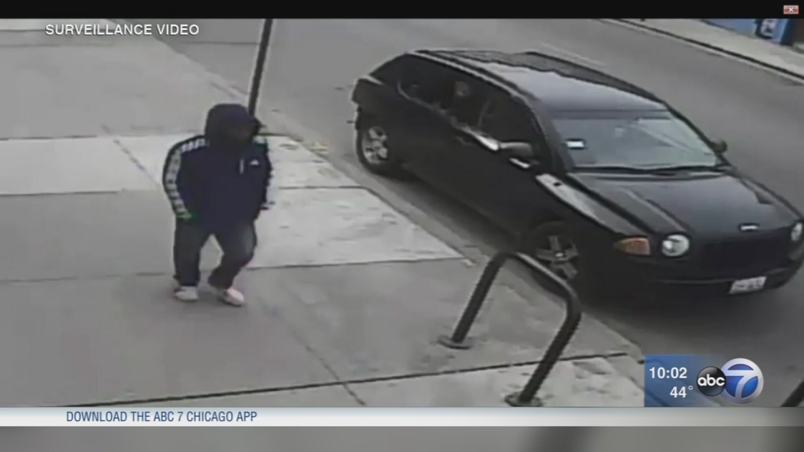 Man steals SUV with toddler, woman inside in Back of the Yards, police ...