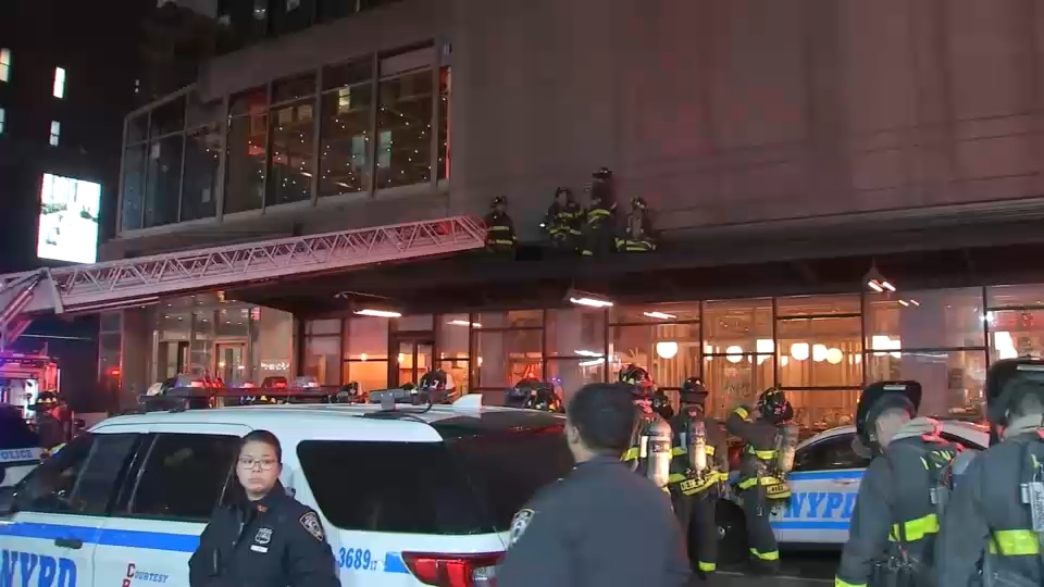 No injuries after fire at restaurant in Chelsea