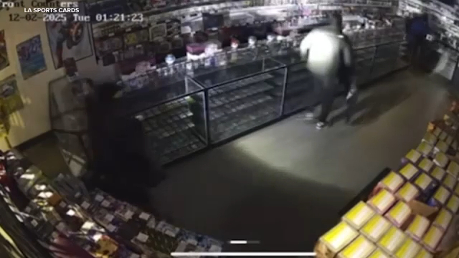 Thieves steal more than 0K of merchandise from LA Sports Cards in Burbank Thieves steal more than 0K of merchandise from LA Sports Cards in Burbank