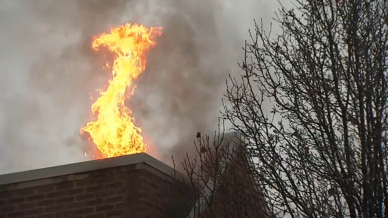 CFD battles large fire at West Side townhouse