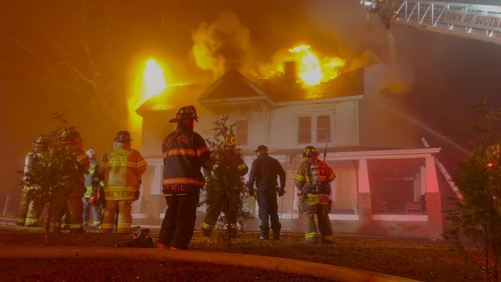 Fire destroys home in downtown Carthage