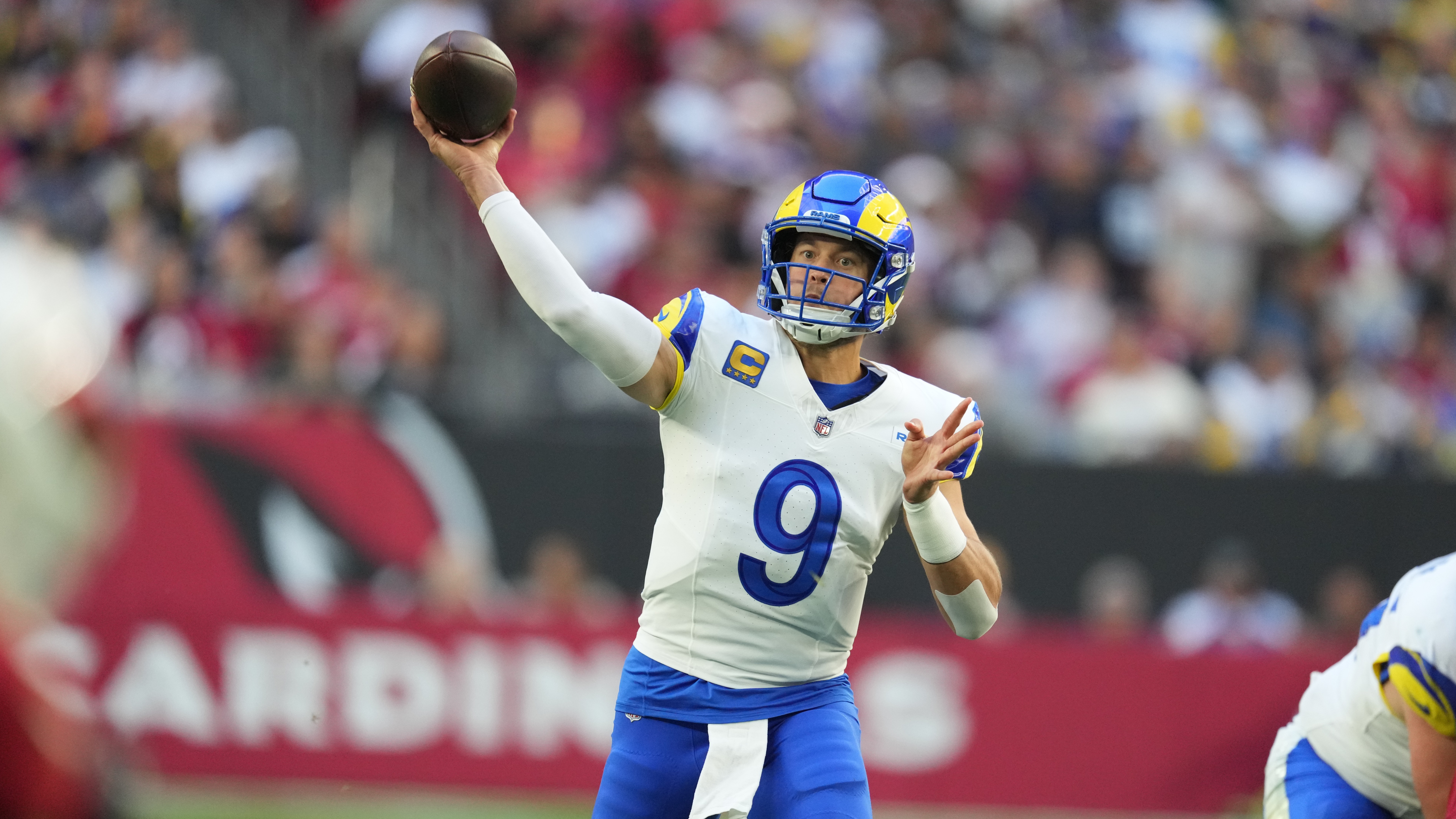 Rams roll past Cardinals 45-17 to stay tied atop the NFC West