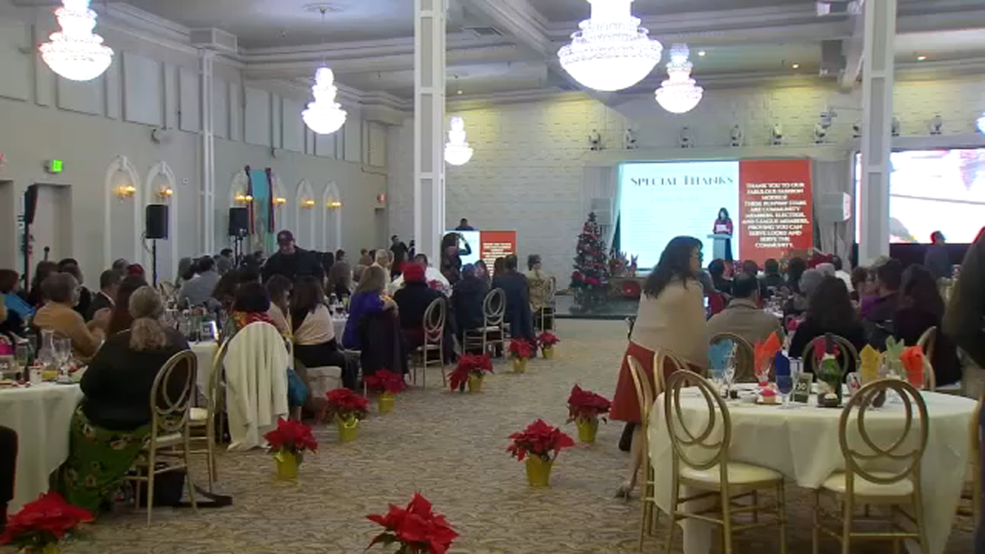 League of Mexican American Women Hosts Fiesta Navideña in Clovis