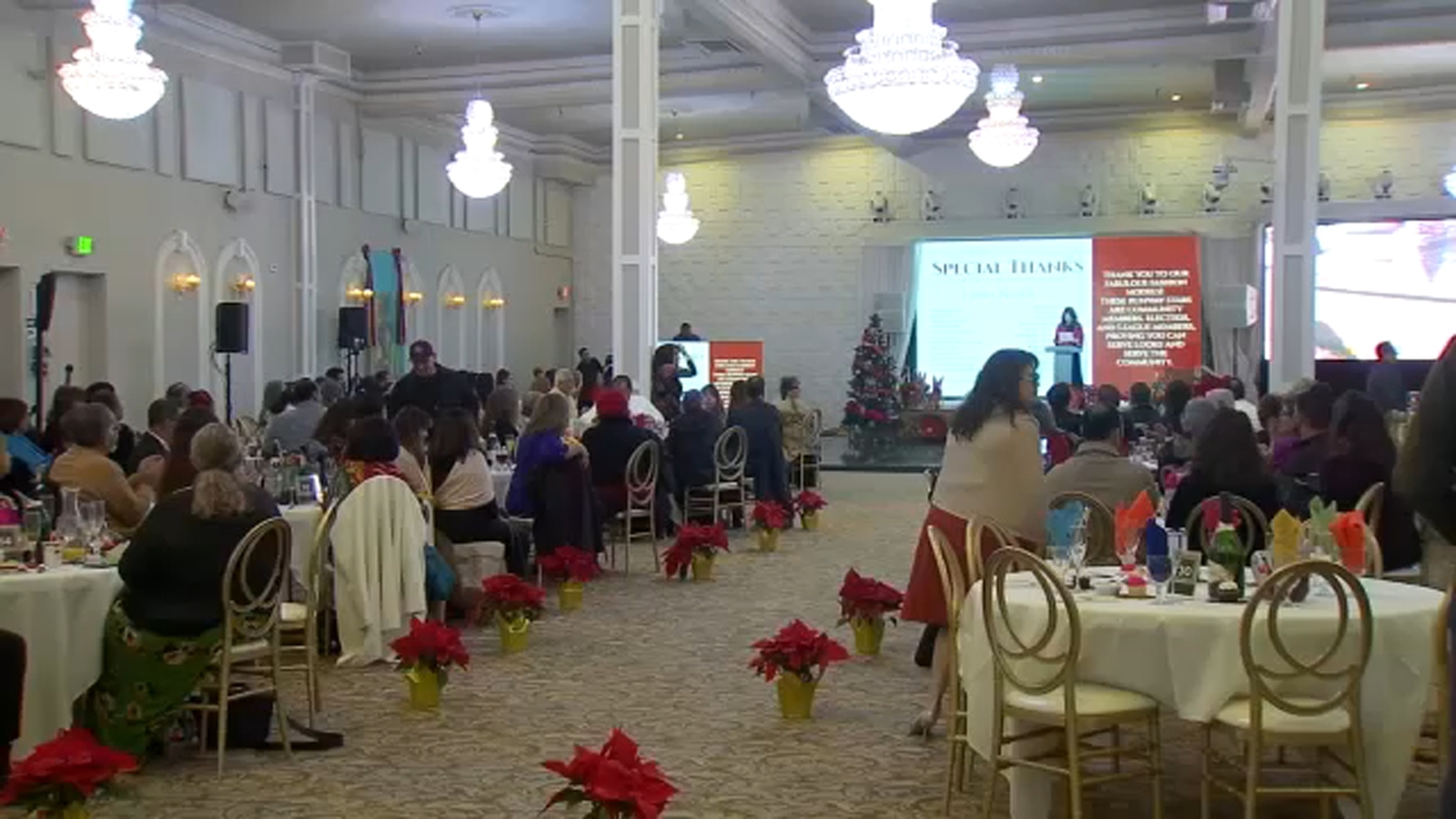 League of Mexican American Women Hosts Fiesta Navideña in Clovis