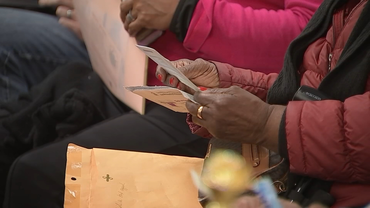 abc7chicago.com - Michelle Gallardo - Amid struggle to pay Cook County property taxes, Cook County assessor faces angry questions at West Garfield Park, Chicago meeting