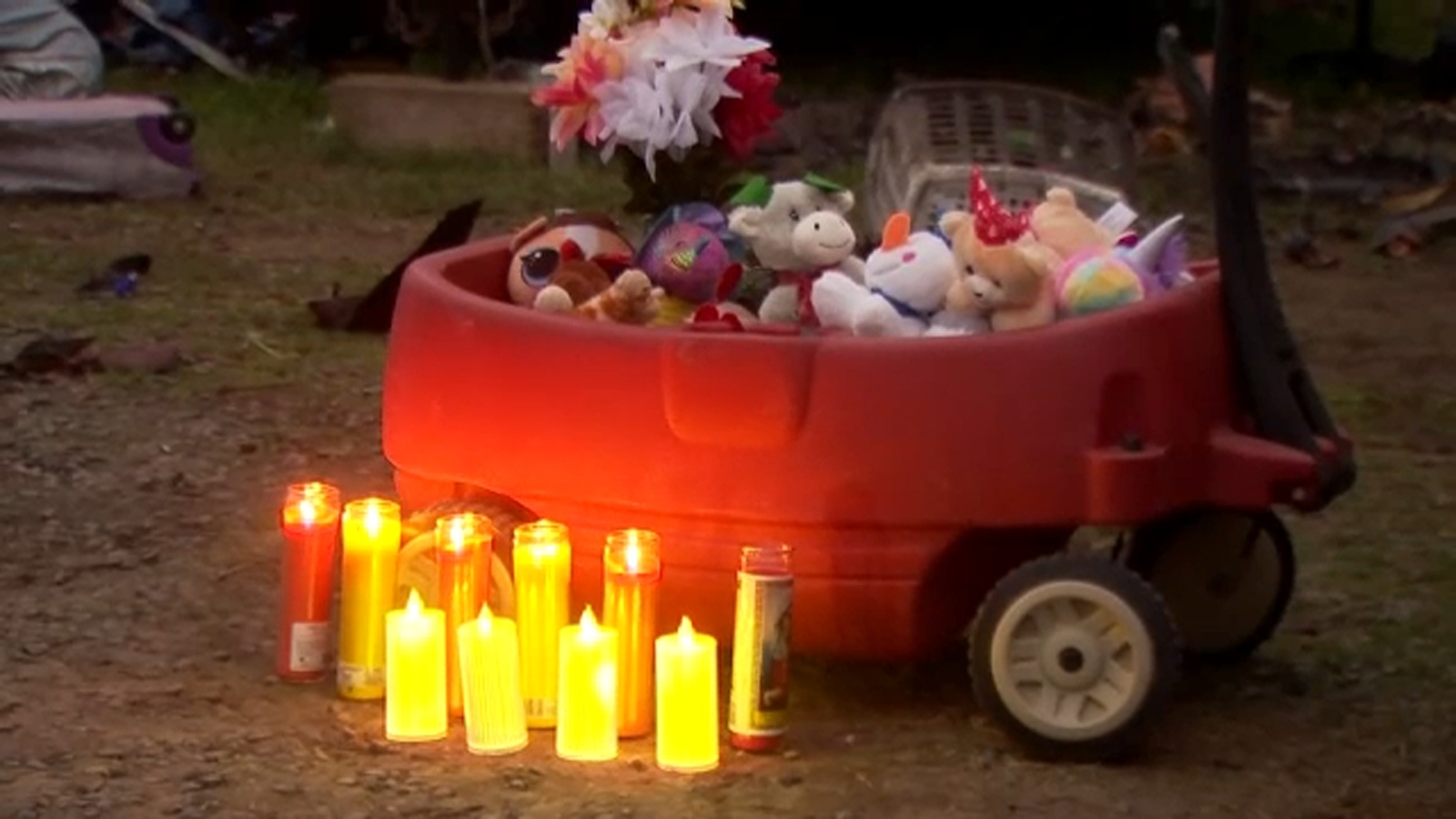 Friends remember father and four children lost in Porterville fire