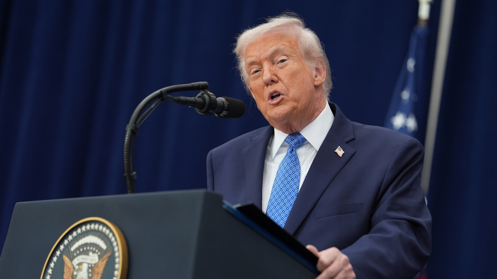 Trump’s speech on combating inflation turns to grievances about immigrants from ‘filthy’ countries Trump’s speech on combating inflation turns to grievances about immigrants from ‘filthy’ countries