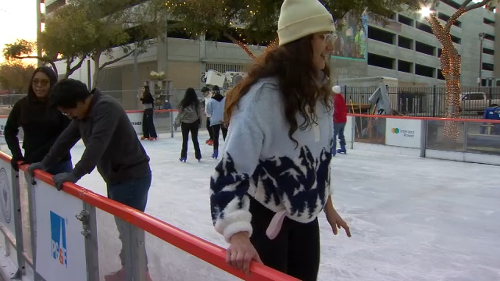 Downtown Fresno ice rink now open for holiday season