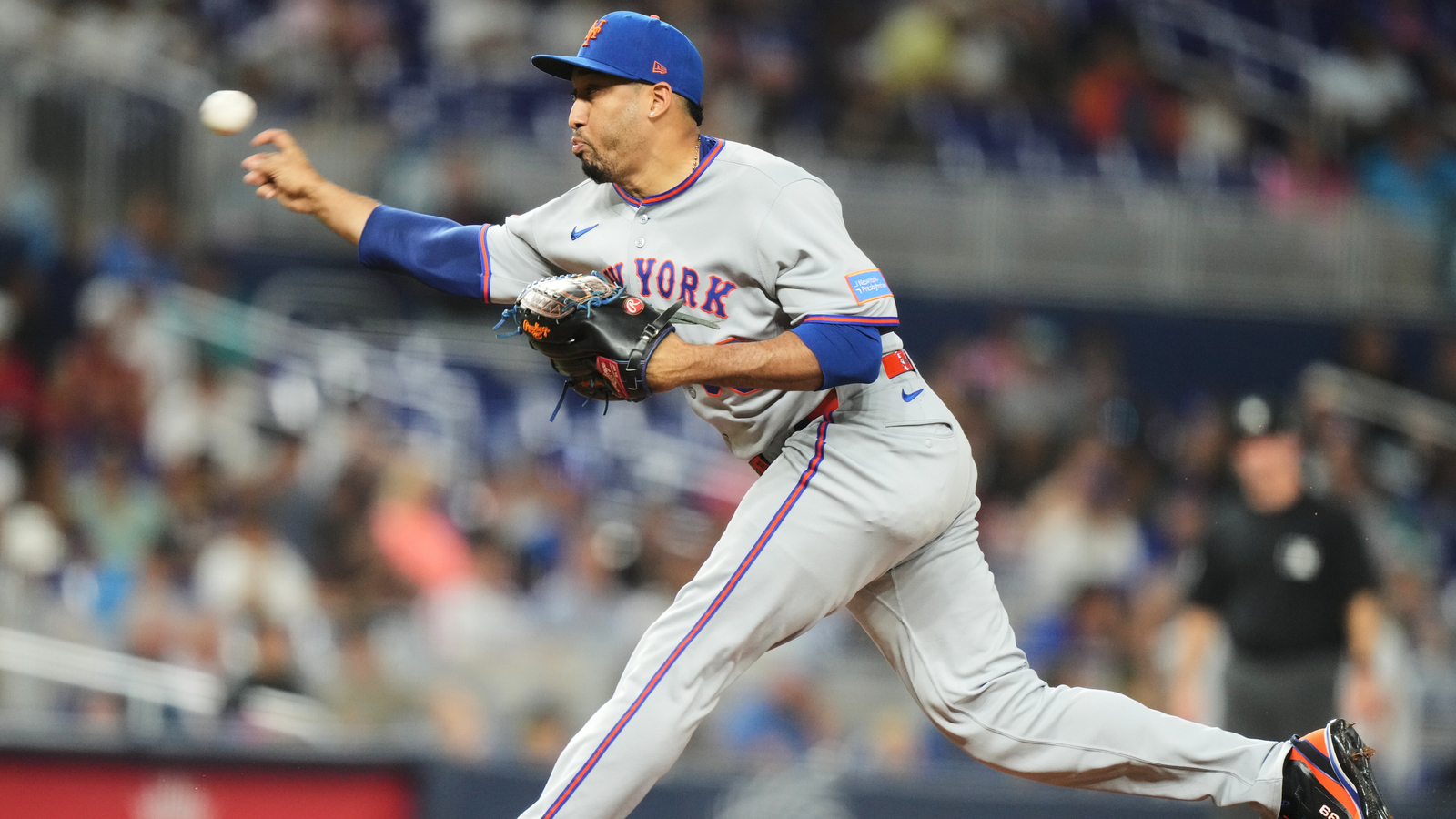 Dodgers reach  million deal with former Mets relief pitcher Edwin Díaz, source tells ESPN