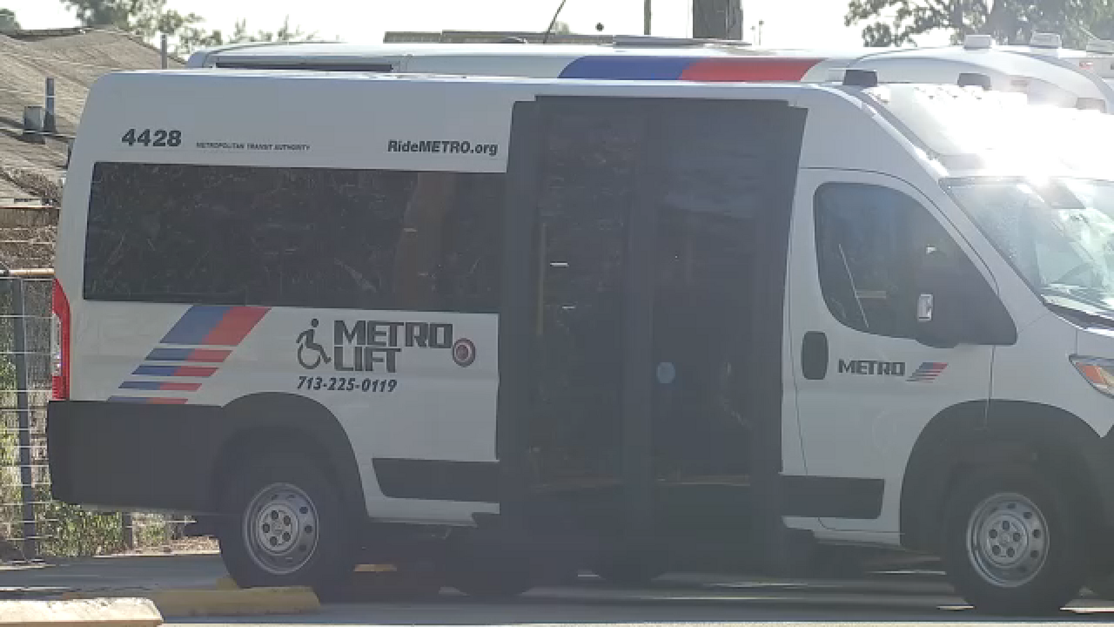 METROLift's New OnDemand Booking System Sparks Customer Service Nightmare: 40-Minute Wait Times and Frustrated Riders