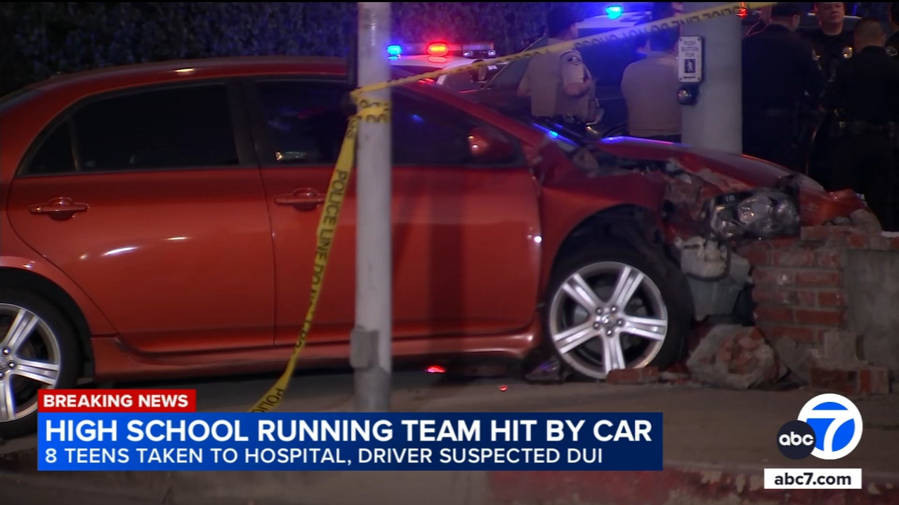 8 Anaheim High School running team members struck by vehicle in possible DUI crash