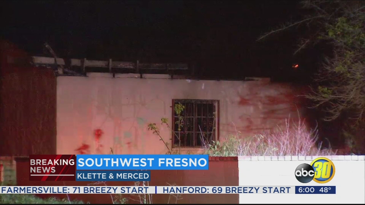 Crews battle garage fire in Southwest Fresno
