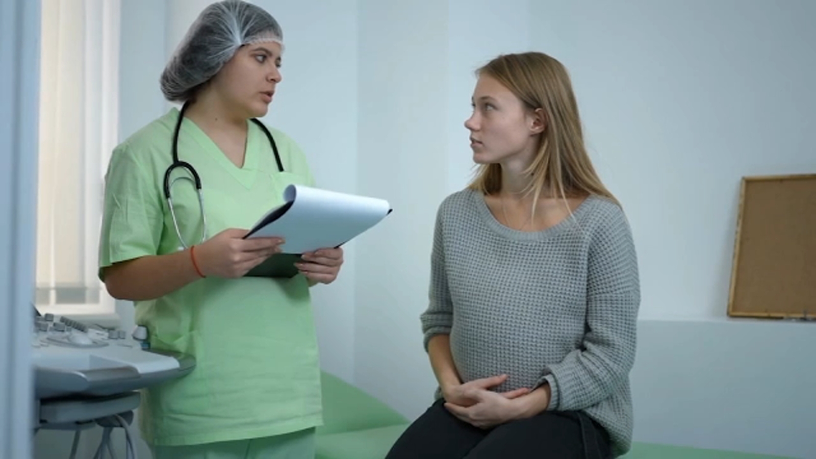 American Cancer Society backs women collecting their own samples for cervical cancer screenings American Cancer Society backs women collecting their own samples for cervical cancer screenings