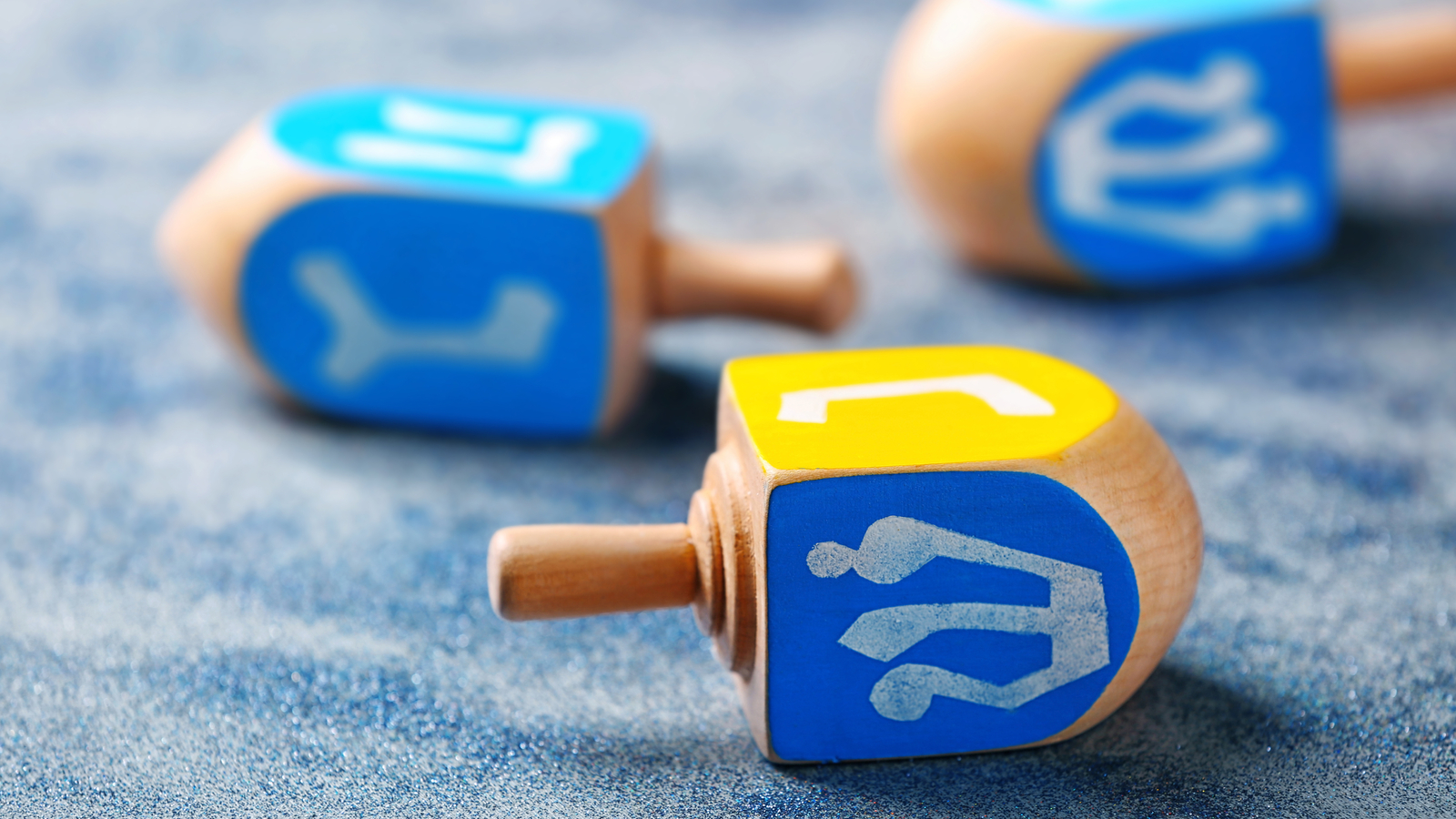 Happy Hanukkah! Everything to know about playing dreidel