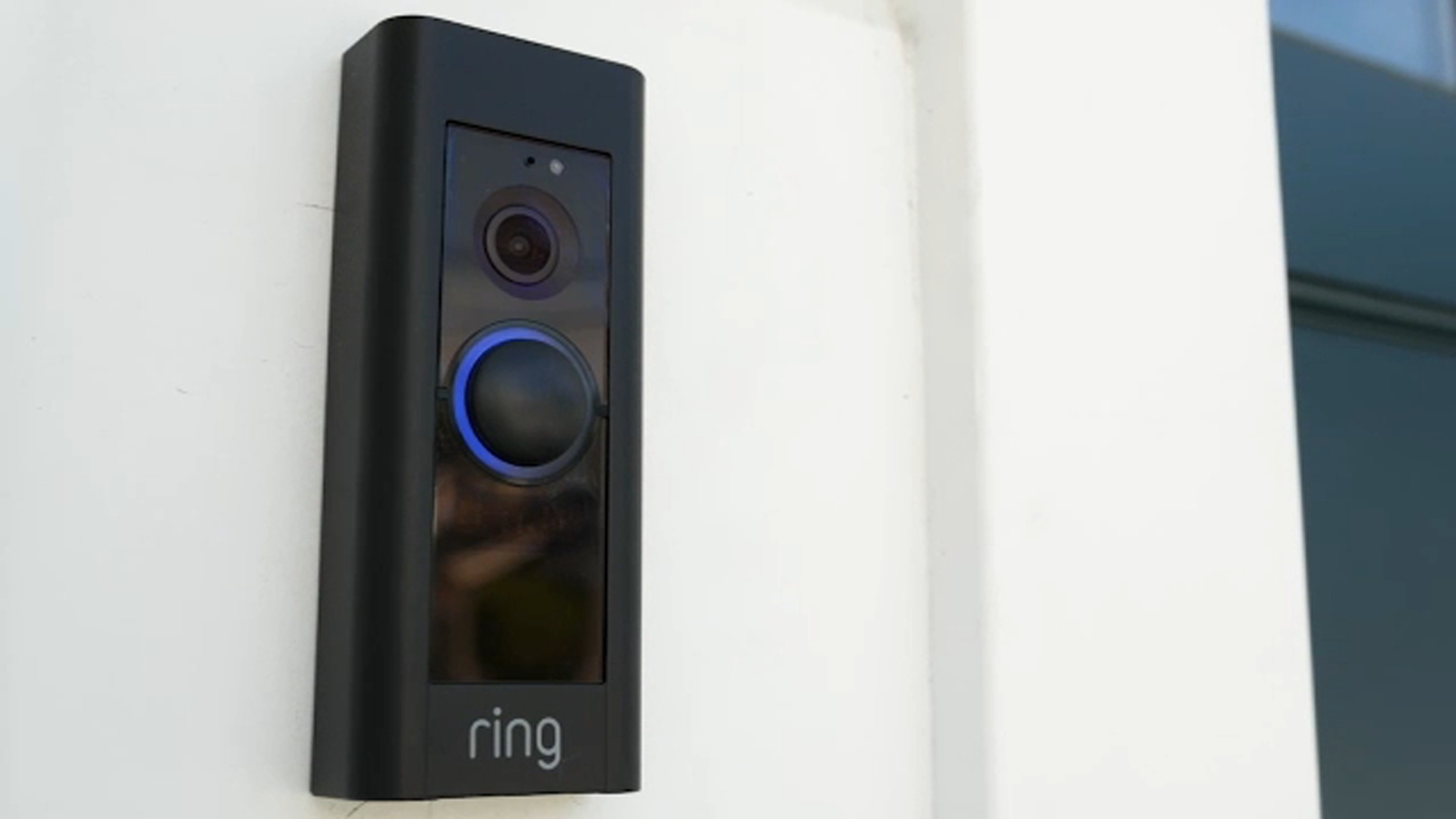 Warning: Scammers use new technology to target your packages, cars and credit cards