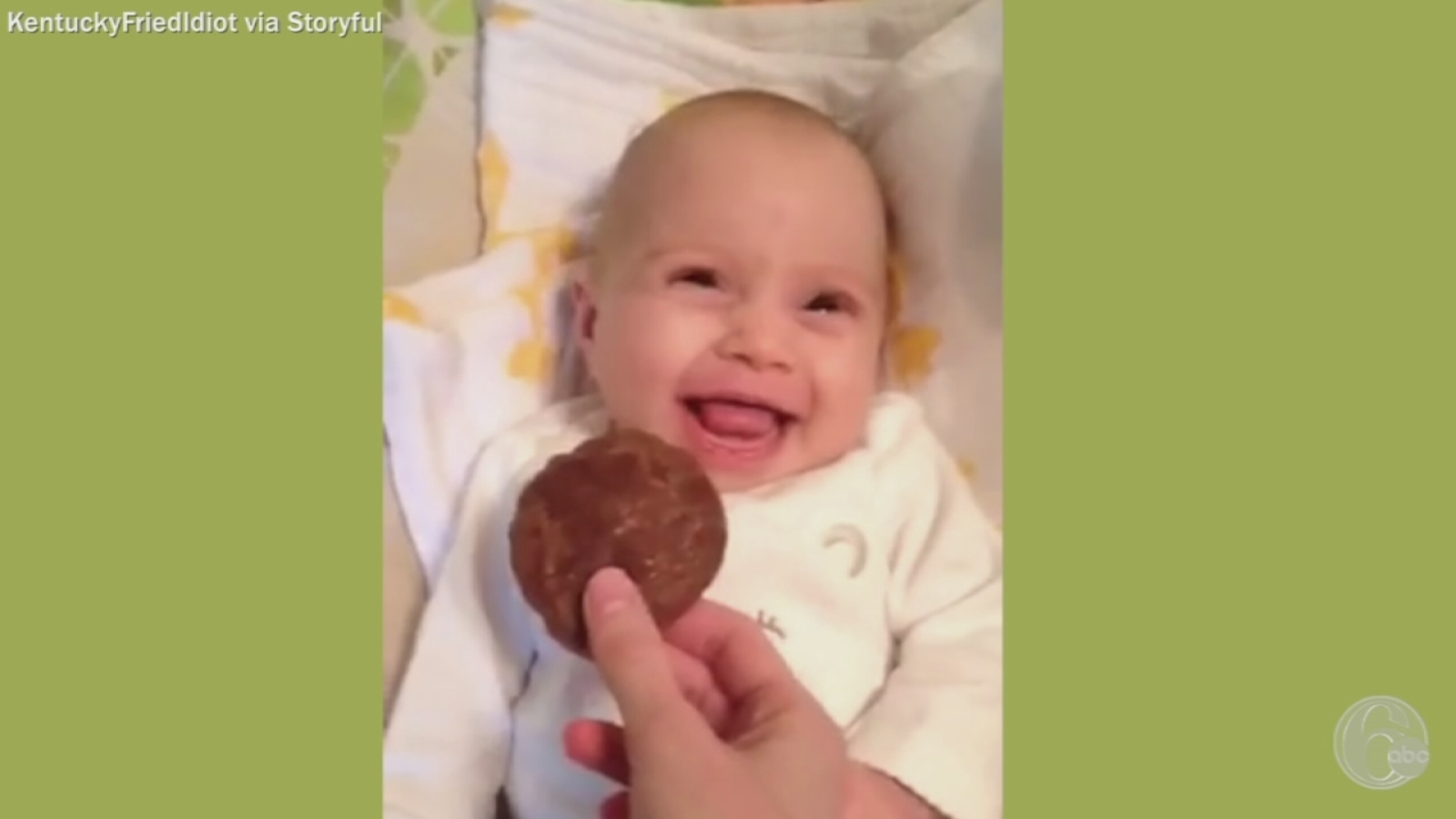 Baby smells chocolate for first time, loves it ABC13 Houston