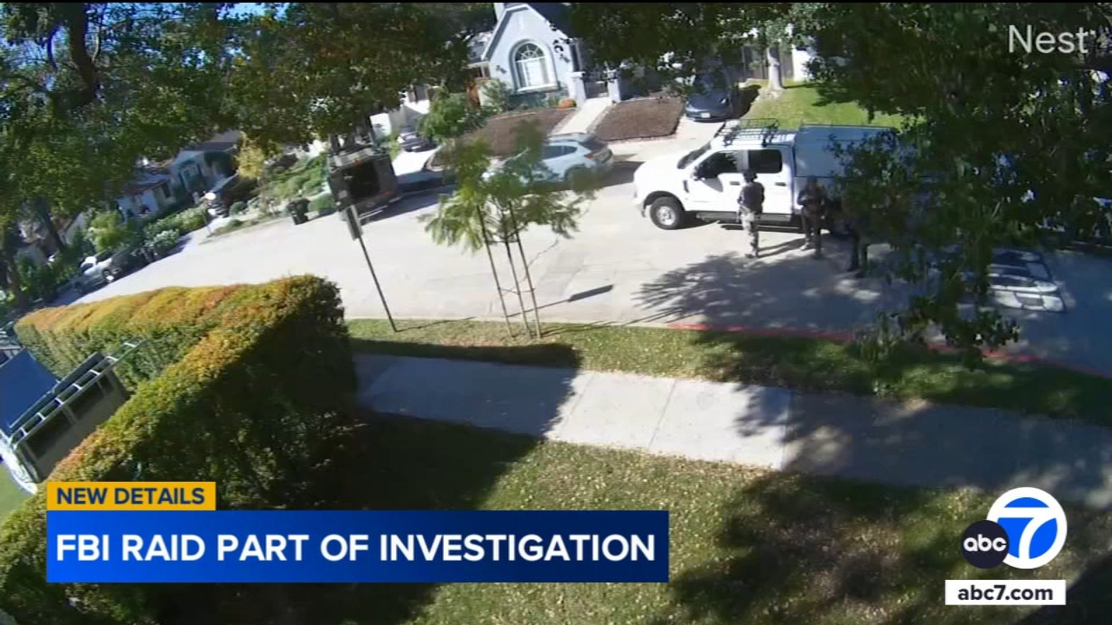FBI seen executing federal search warrant at Glendale home FBI seen executing federal search warrant at Glendale home